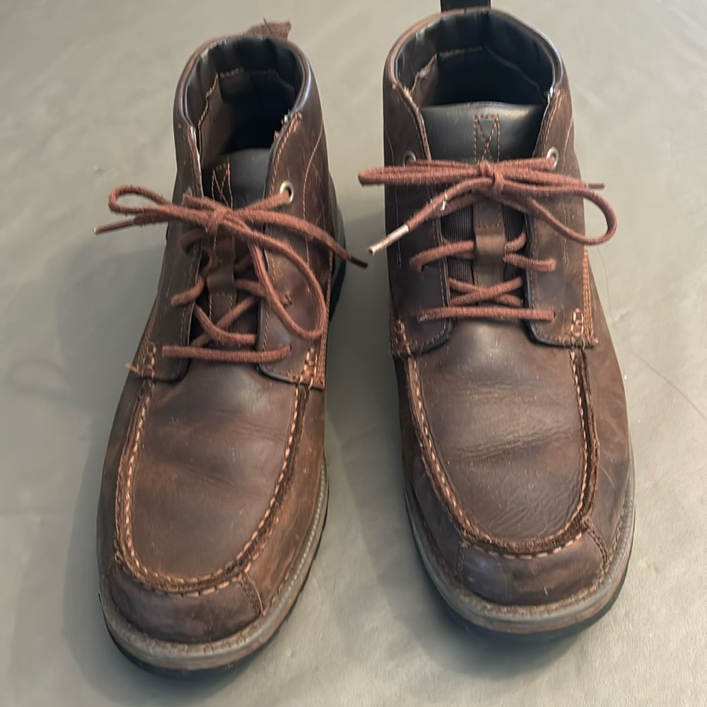 Men’s timberland brown boots
Good used condition